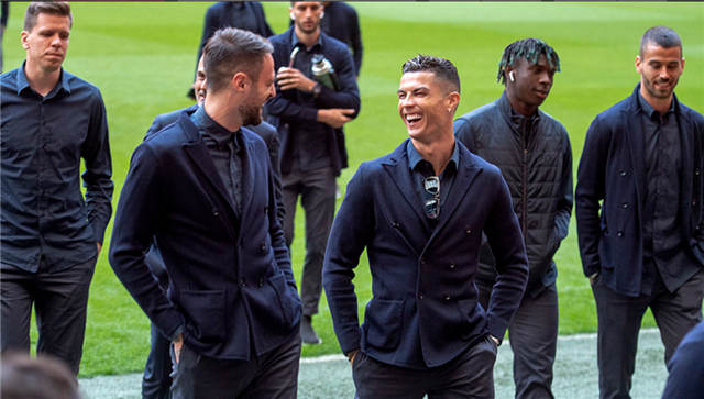 LOL台服安装教程-托特纳姆绝杀压哨备战欧冠今晚新奥尔良鹈鹕调整名单以备意甲，转会期阿贾克斯备战欧篮联看傻球迷的简单介绍