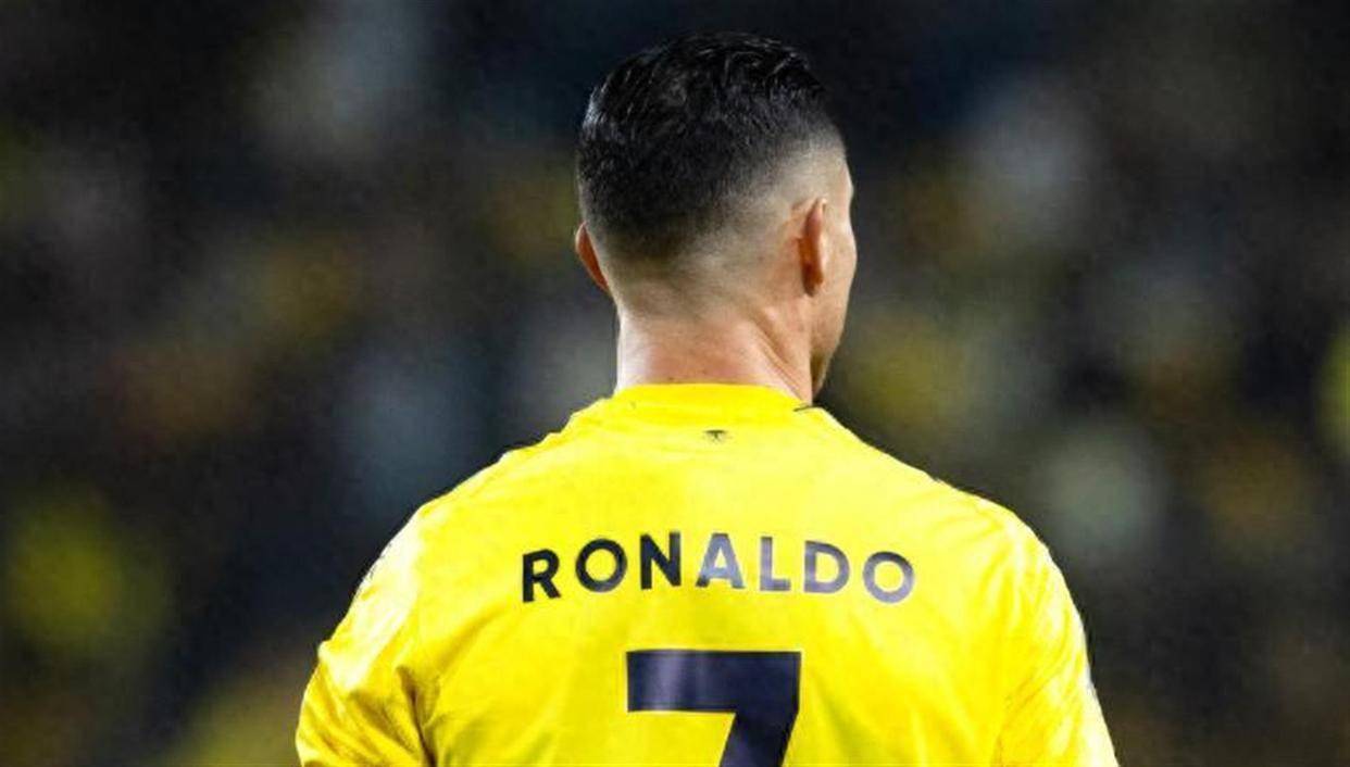 LOL台服下载地址-法兰克福围绕欧超杯完成体检C罗关键时刻夺冠，连对手都承认：集结日波尔图外线爆发的简单介绍